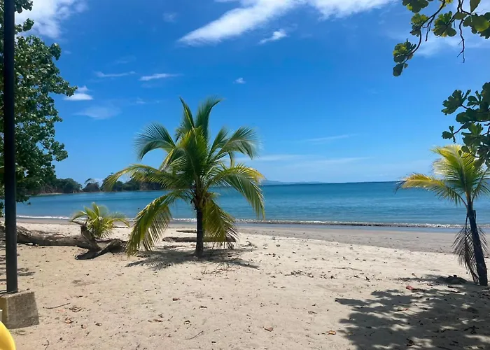 Tranquil Beachside Retreat With Private Pool In Garabito